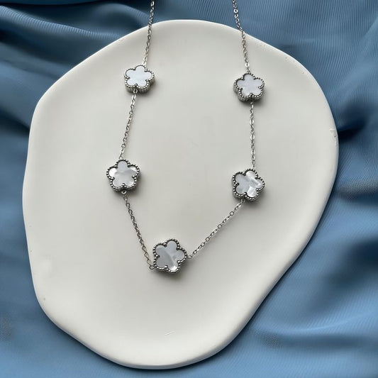 White in Silver Flower Necklace