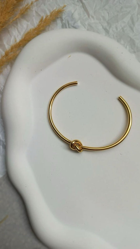 Knot Bangle
