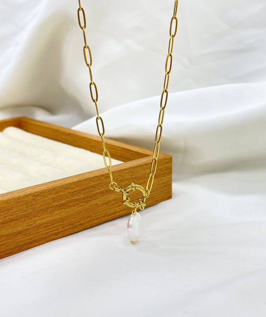Loly Necklace